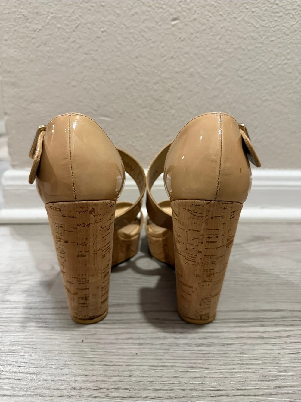 Stuart Weitzman Patent Tan Platform Wedge Sandals - Picture 4 of 8